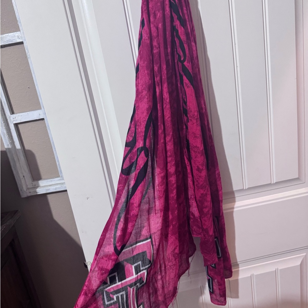 Red Raider Patterned Women's Scarf